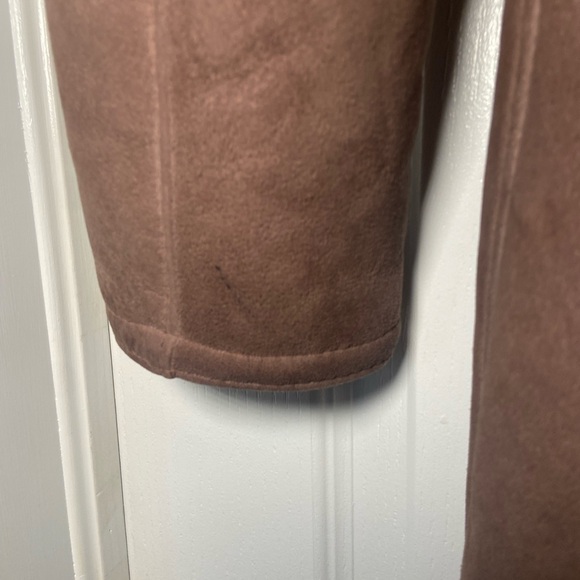 Vintage Women’s Jeno de Paris Shearling coat - Picture 6 of 6